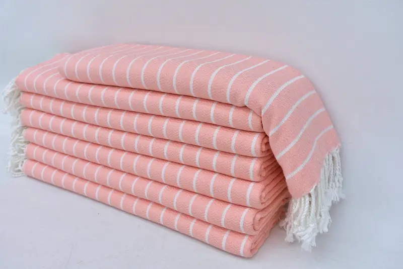 Custom Beach -Handtuch, Monogrammhandtücher, 70 x 40 Baumwollstreifentuch, Hauswärmungsgeschenk, monogrammiertes Strandtuch, Brautdusche Gunst, Custom Badetuch - 2