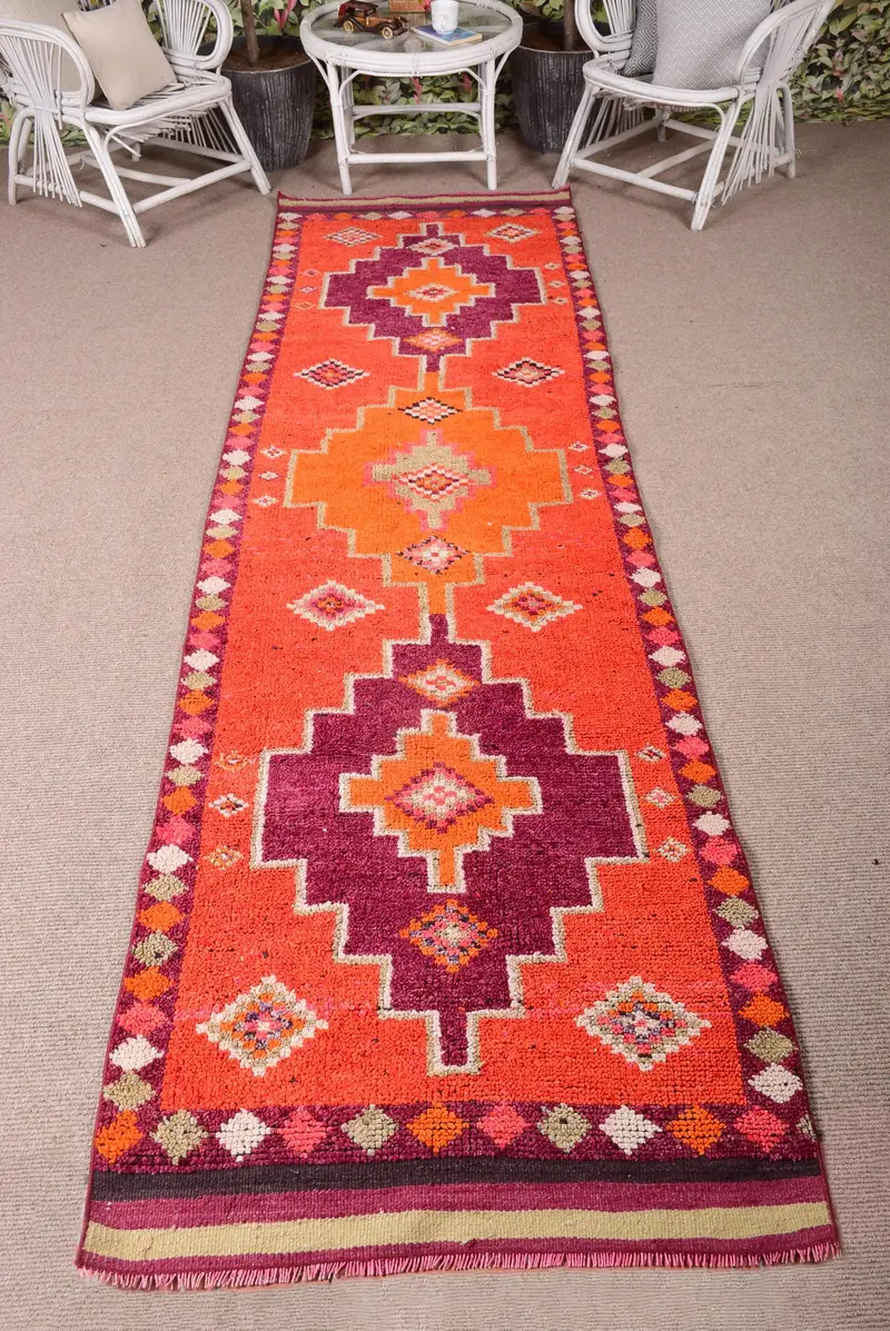 Vintage Türk Herki Runner Halı 3x11.6 ft, Turuncu Hayvan Baskı Halı Yün - 1