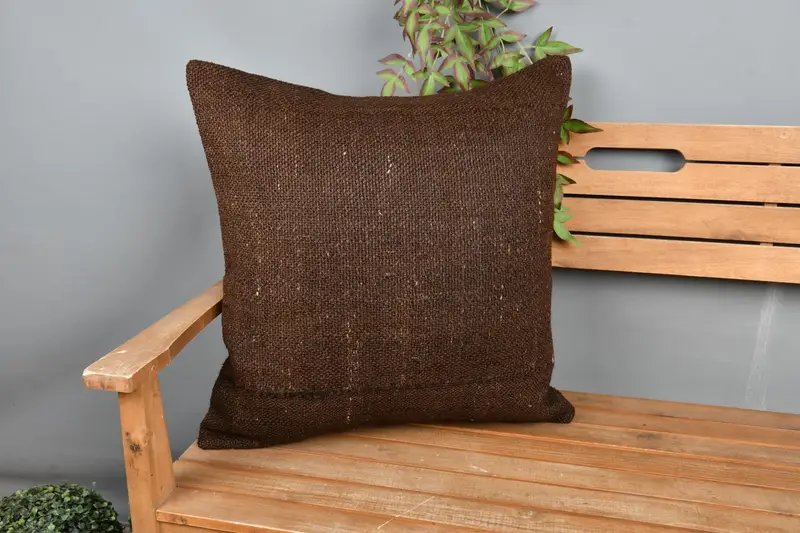 Kahverengi güneybatı işlemeli yastık, 24x24 inç yastık atma