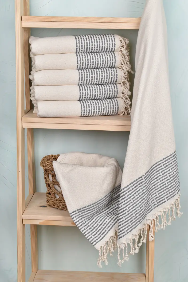 70x36 Cotton Striped Towel, Lightweight towel, Bachelorette Party Decorations, Bridesmaid Favors, Personalized Wedding Gift, Wedding Towel - 4
