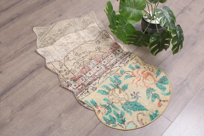 Medium-Sized Cotton Pet Mat with Foam Filling, Non-Slip Comfort Mat