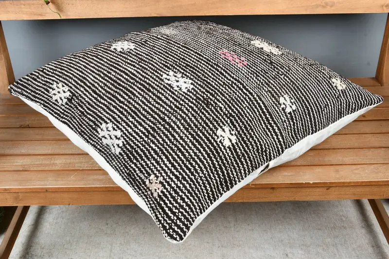 Handmade Kilim Cushion, Kilim Pillow, Vintage Kilim Pillow, Pillow Sham, Custom Pillow Case, 28x28 White Pillow, Traditional Pillow Cover - 2