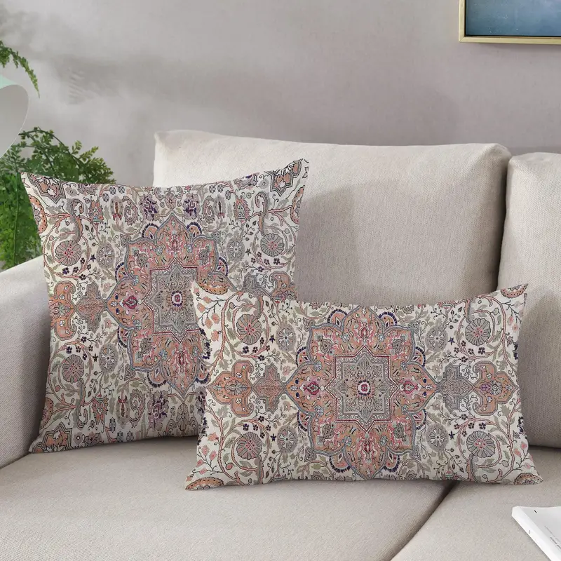 Beigefarbenes Kissen mit Bio-Aufdruck: Gestricktes Design für die Inneneinrichtung