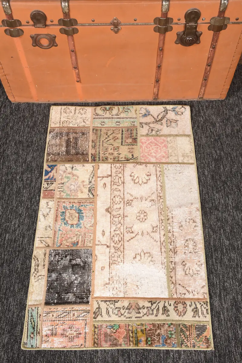 Vintage Turkish Rug 2.1x3.3 ft (63x101 cm), Patchwork Beige Patchwork Rug - 1