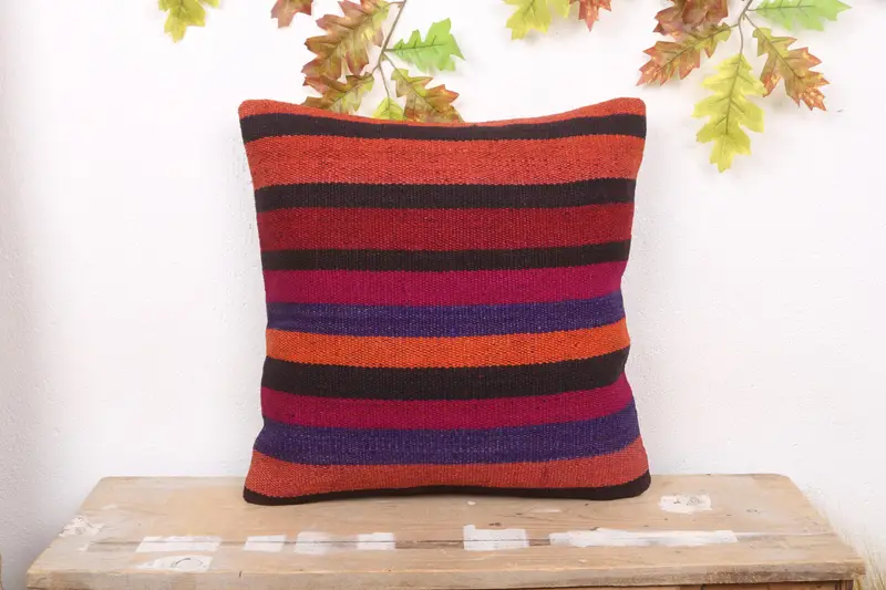 Kırmızı & Turuncu Çizgili Kırlent, El Yapımı Nakışlı Keten Yastık