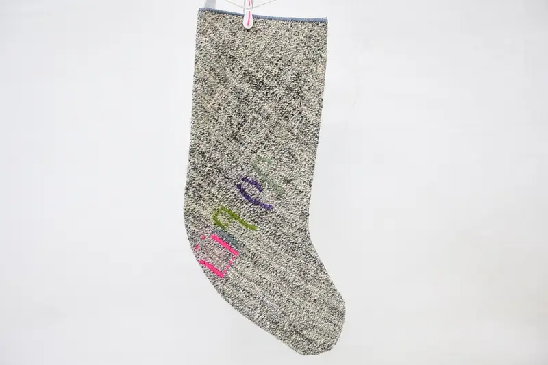 Medias estampadas con adornos navideños de color marrón y rosa, 14 pulgadas de ancho