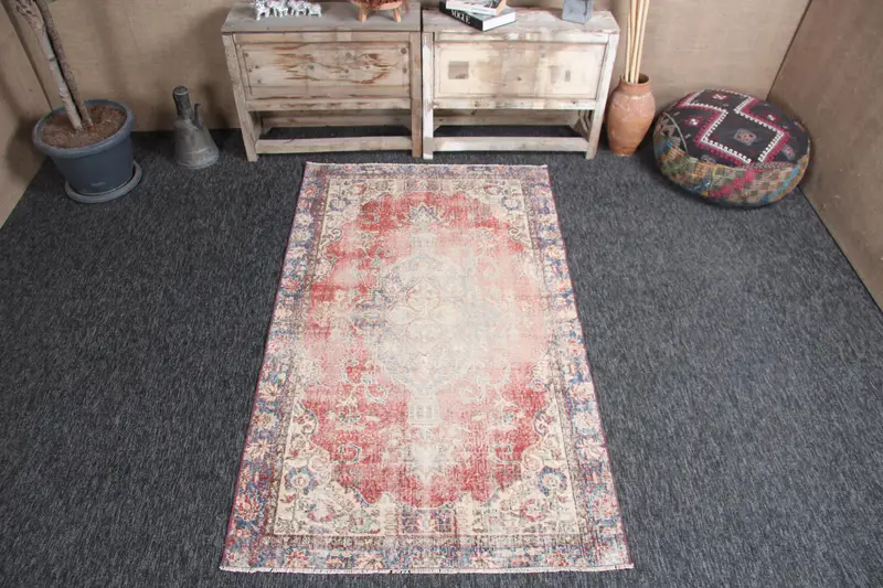 Oushak Vintage Halı, 3.6x6.1 ft Türk Halısı, Kırmızı Çiçekli Yün Halı - 1