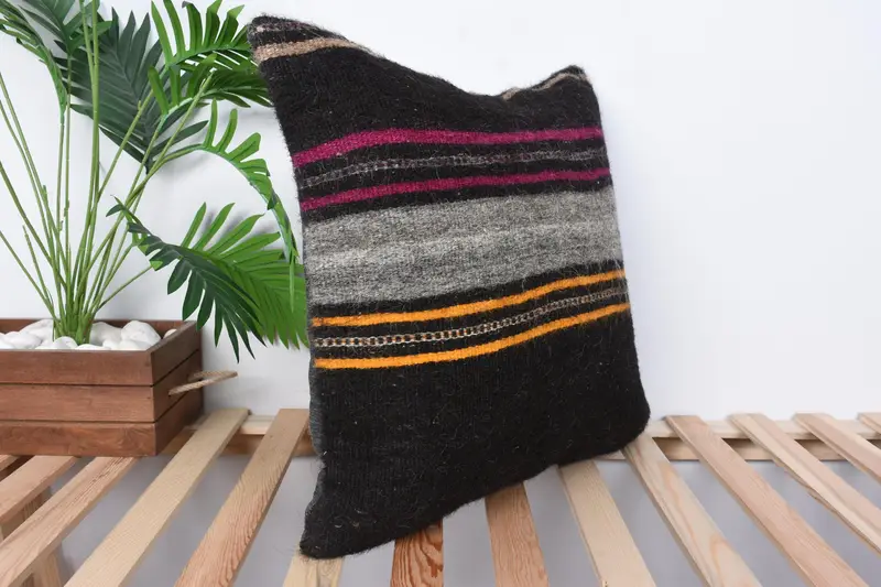 Vintage Cushion Case, Wool Kilim Pillow Cushion Cover, Pillow Cover, Turkish Pillow, Throw Kilim Pillow, Vintage Pillow, 20x20 Brown Pillow Cover - 4