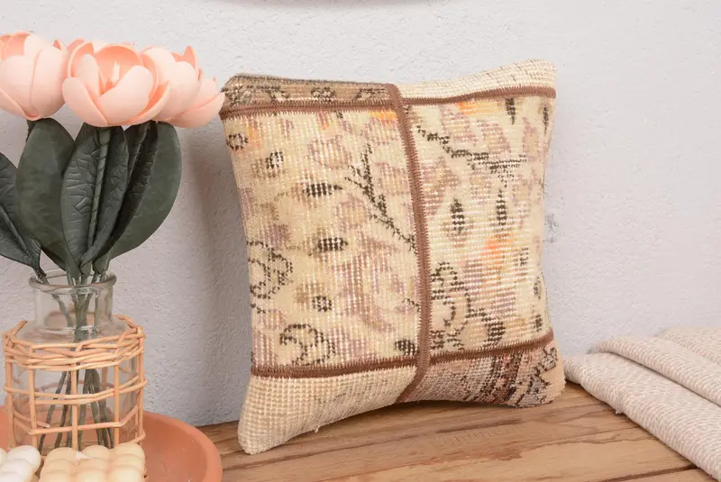 Beige & braunes Patchwork-Wurfkissen, 12x12 besticktes Vintage-Kissen