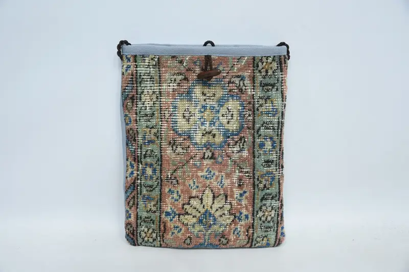 Umhängetasche aus Wolle mit Vintage-Motiv, Kelim-Tasche