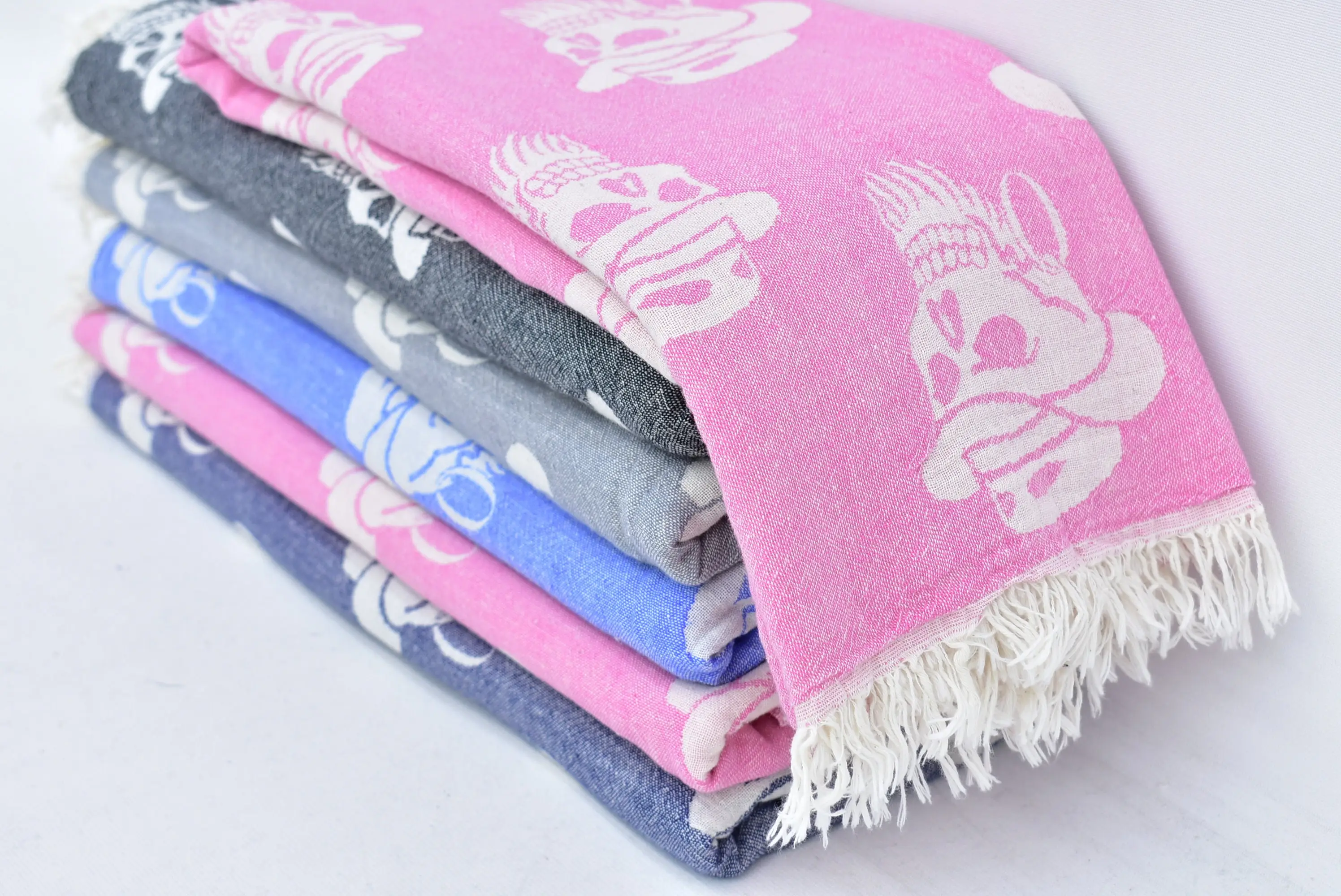 Gray Skull Patterned Beach Towel Organic Cotton, 70x36 Inches - 1