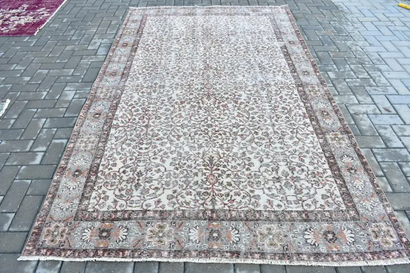 Alfombra Oushak turca vintage de 5,4x9,1 pies, alfombra de lana maciza grande blanca - 1