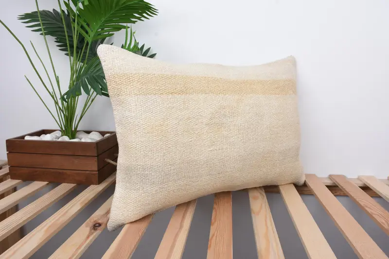 Christmas Cushion Cover, 16x24 White Pillow, Vintage Kilim Pillow, Pillow, Kilim Cushion Sham, Kilim Pillow, Crochet Pattern Pillow Sham - 4