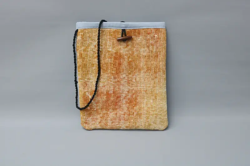 調節可能なストラップキリムバッグ、ミリタリースタイルウールクロスボディバッグ