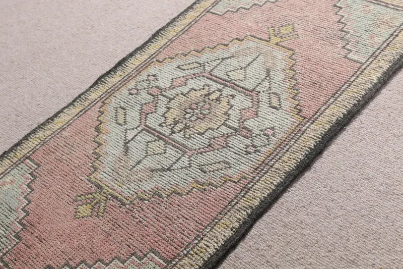 Türk Vintage Halı, 1.6x2.9 ft Oushak Halı, Kırmızı Çiçekli Yün Halı - 1