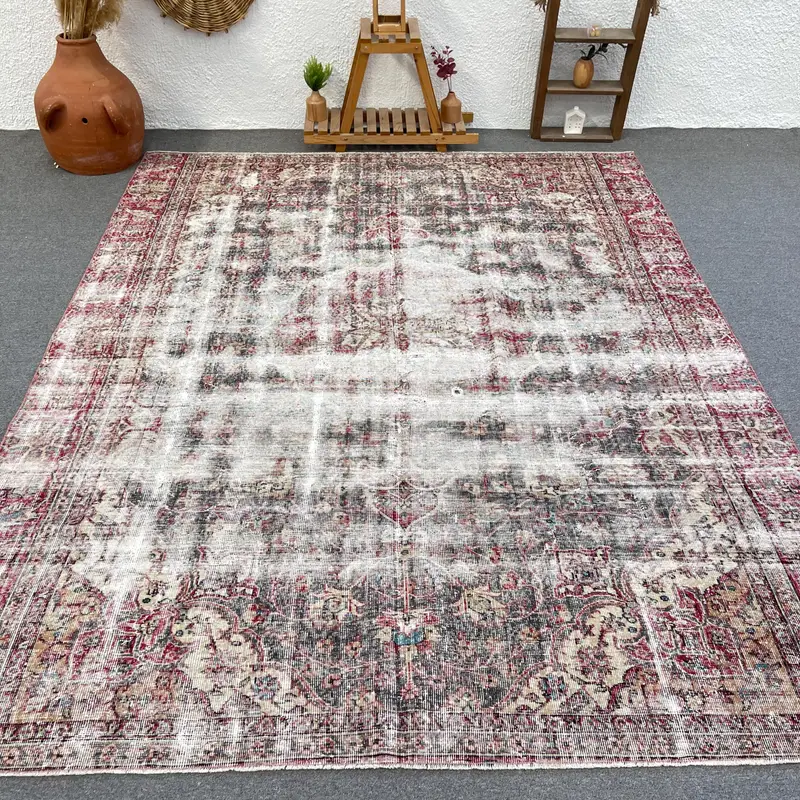 Kırmızı İkat Halı, Yeşil Desenli 7x9 ft