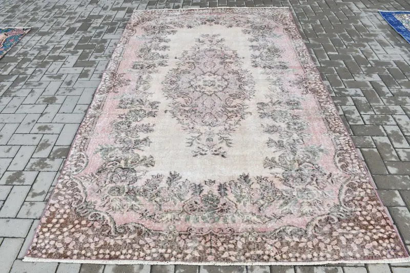 Vintage Large Rug 5.5x9.2 ft, Pink Plants & trees Turkish Wool Rug - 1