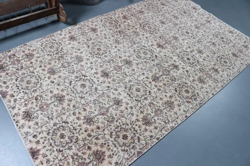 Türk Vintage Oushak Halı 4.5x7.7 ft, Kahverengi Alan Çiçekli Yün Halı - 1