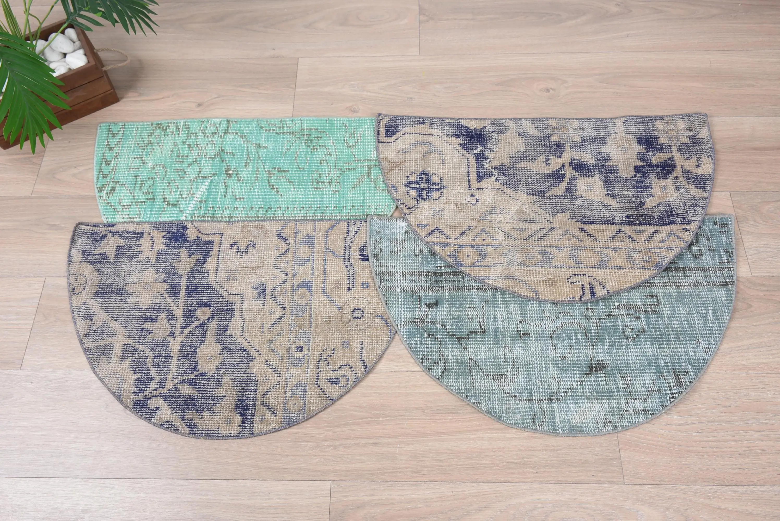 Eco-friendly vintage kilim entryway mat, 18x30 inches small rug - 1