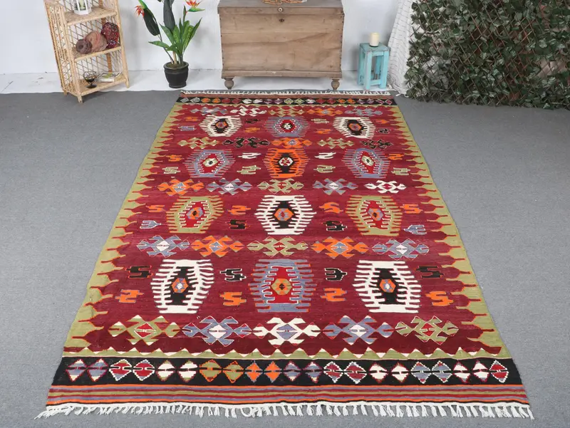 Red & Green Rug, 6.3x10 ft Floral & Geometric