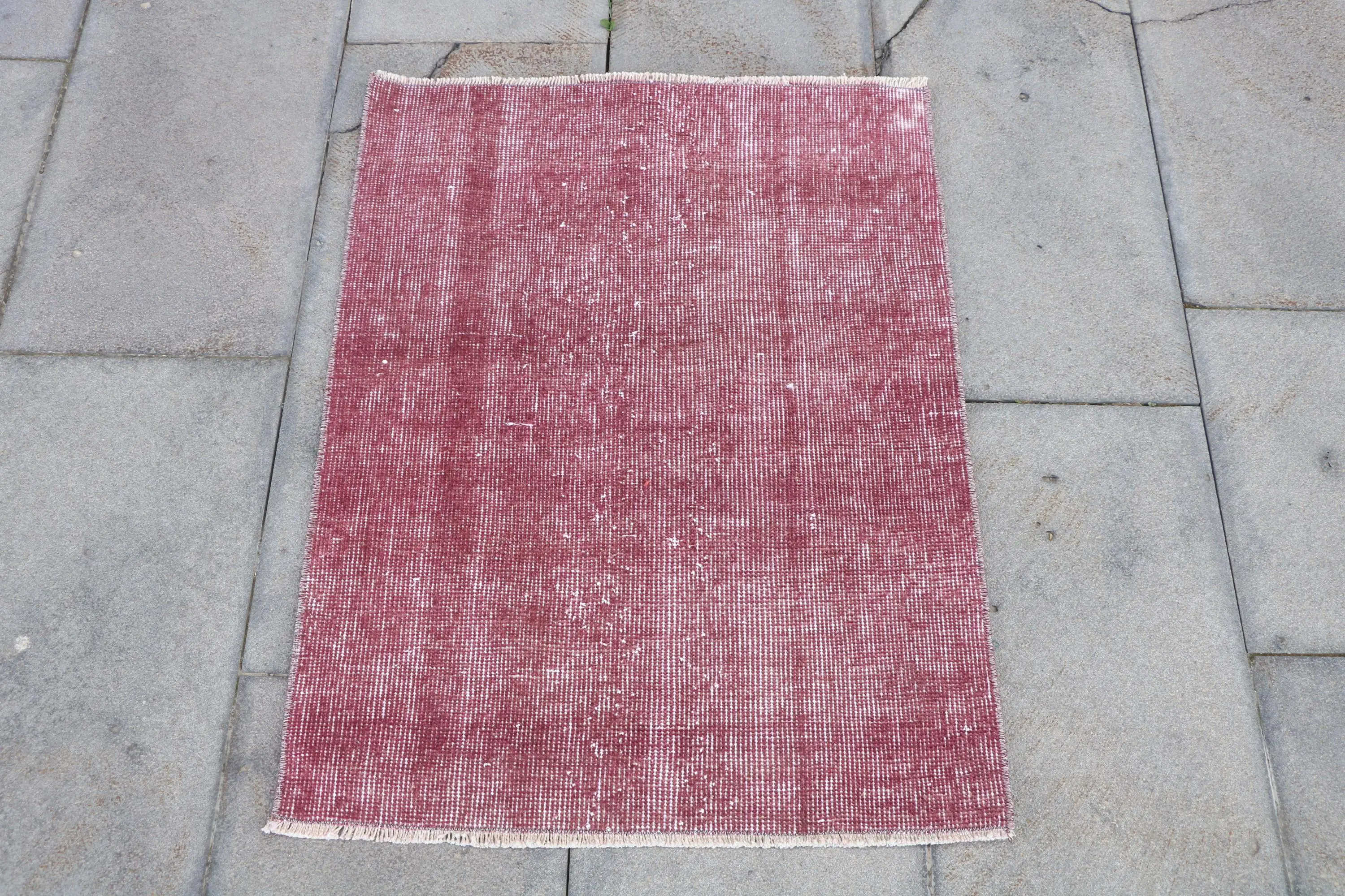 2x2,7 ft kleiner türkischer Teppich, Vintage-Teppich, rot-weißer massiver Wollteppich - 1