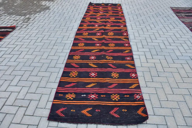 Türk Halısı, Yolluk 3.5x13 ft Halı, Kilim Siyah Bordürlü Halı - 1
