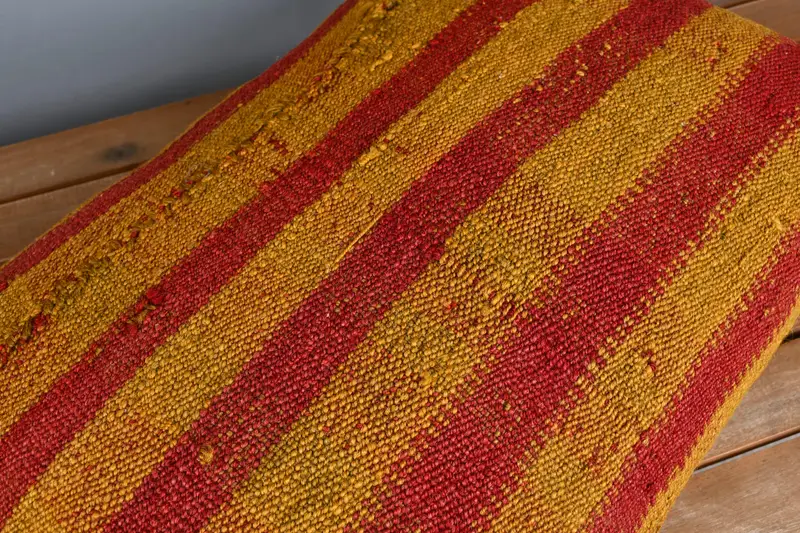 Cushion, Interior Designer Pillow, Cozy Throw Pillow Cover, Vintage Pillow, Kilim Pillow, Aesthetic Pillow Sham, 16x24 Red Pillow Cover - 4