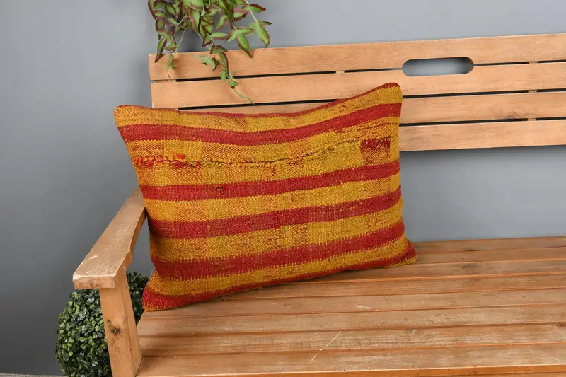 Cushion, Interior Designer Pillow, Cozy Throw Pillow Cover, Vintage Pillow, Kilim Pillow, Aesthetic Pillow Sham, 16x24 Red Pillow Cover - 1