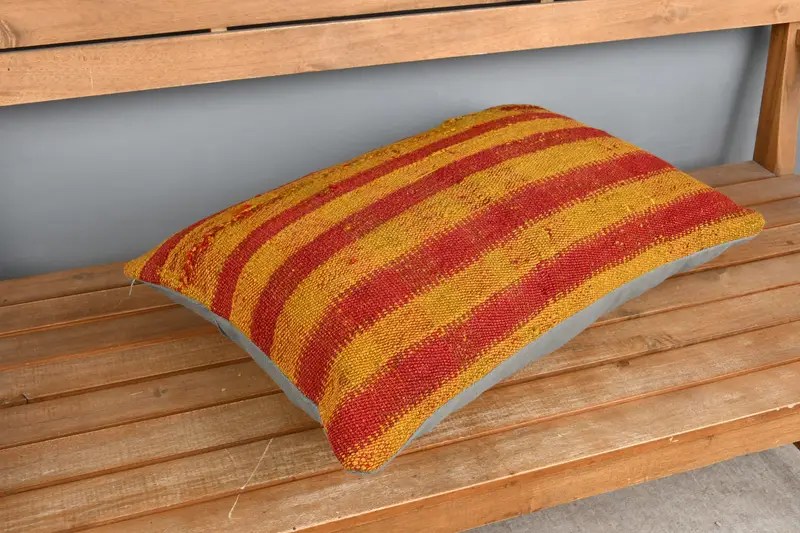 Cushion, Interior Designer Pillow, Cozy Throw Pillow Cover, Vintage Pillow, Kilim Pillow, Aesthetic Pillow Sham, 16x24 Red Pillow Cover - 2