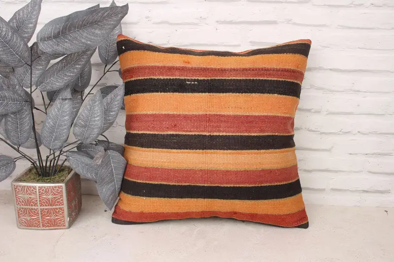 18x18 Red Cushion Cover, Sofa Cushion Cover, Kilim Cushion Sham, Vintage Kilim Throw Pillow, Vintage Kilim Pillow, Authentic Cushion Case, Pillow - 1