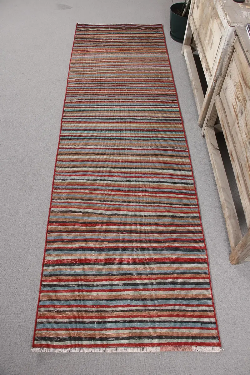 Green Ombré Rug, 2,3x7,6 ft with Red Accents