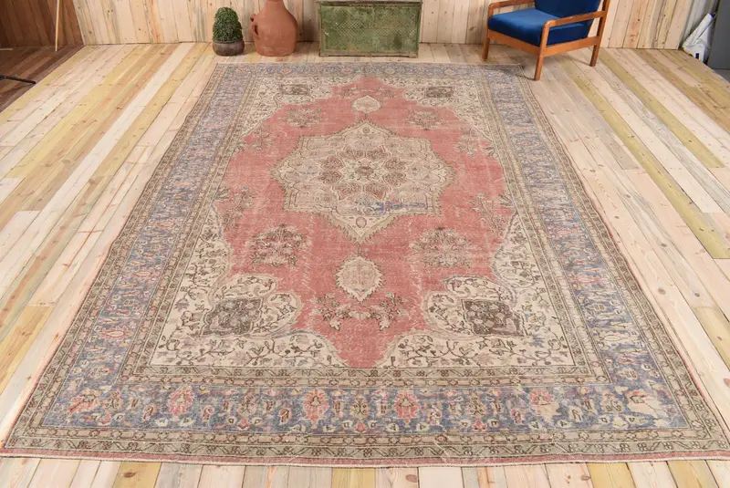 Alfombra oriental roja, 8,9x12,9 ft con detalles en azul