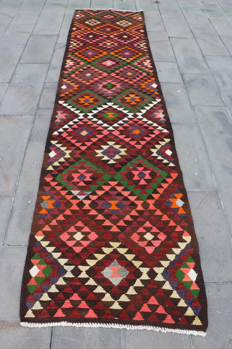 Brown and Pink Rug, 2,9x11,7 ft Floral and Geometric