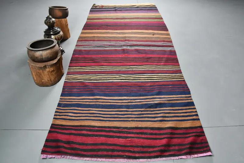 Turkish Area Rug 4x6.1 ft (122x187 cm), Kilim Red Moroccan Vintage Rug - 1