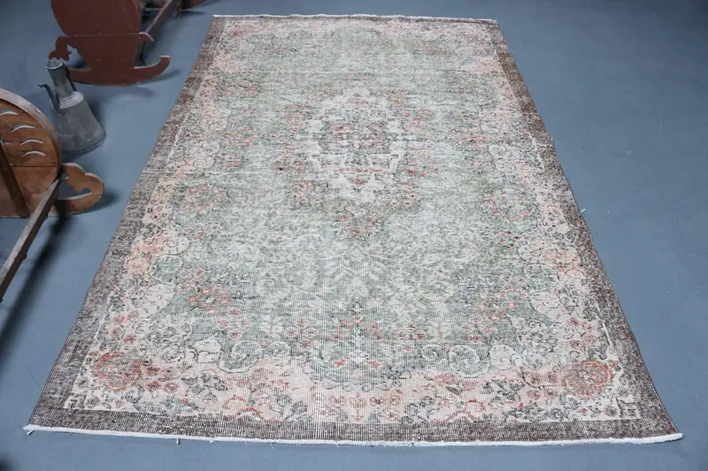 Türk 5.3x8.5 ft Büyük Halı, Vintage Halı, Oushak Yeşil Çiçekli Halı - 1