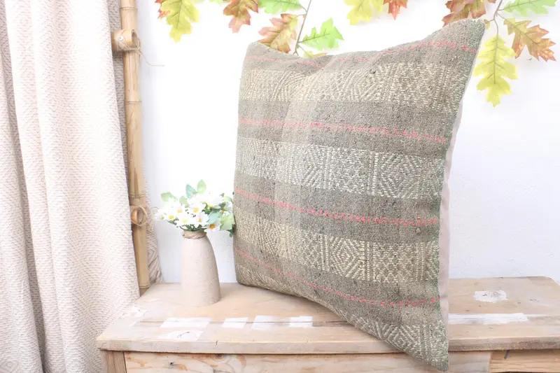 Tapestry Pillow, Pillow for Sofa, Vintage Kilim Throw Pillow, Vintage Pillow, Cushion Case, Ethnic Pillow Cover Pillow Sham, 20x20 Brown Pillow - 4