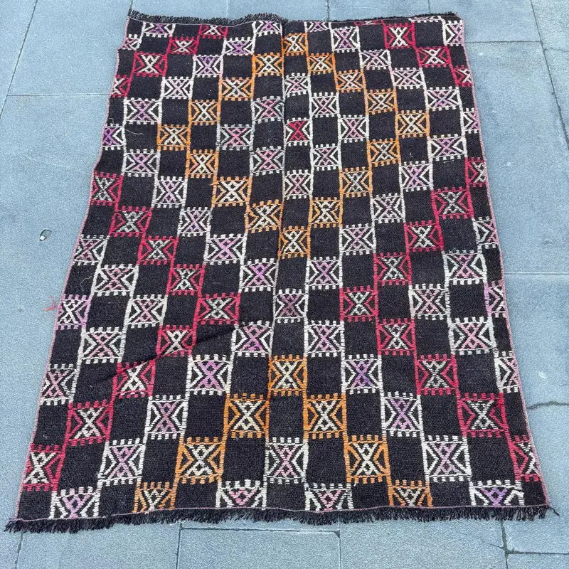 3,3x4,3 ft Rug, Brown & Pink Camouflage Pattern