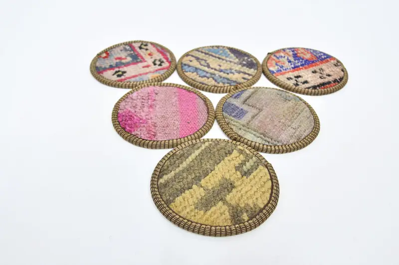 Posavasos elegantes de color rosa y verde, almohadillas antideslizantes para bebidas