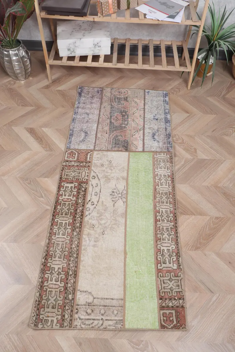 Rot-blauer Teppich, 2,1 x 5,1 Fuß, einfarbiges Muster