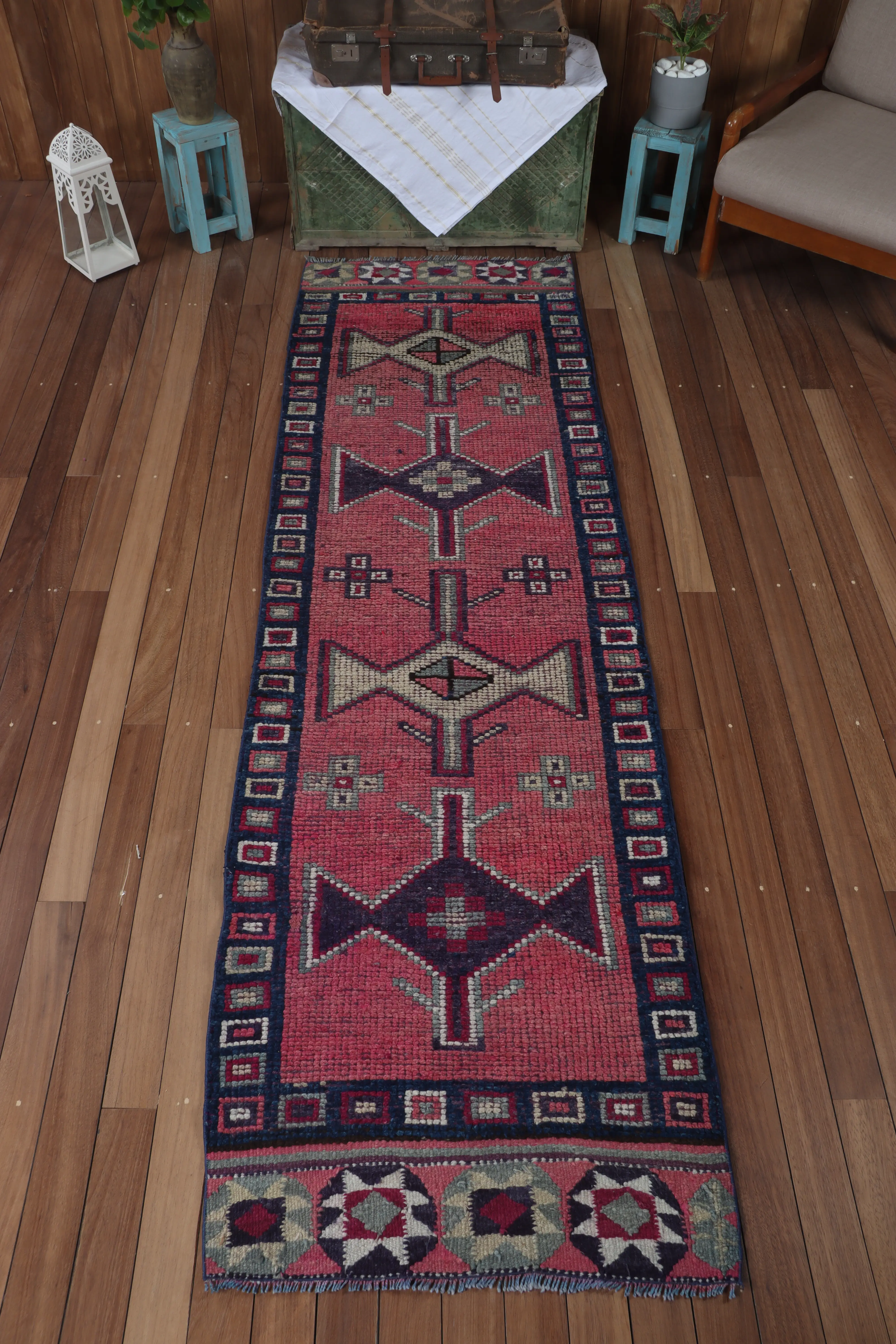 Vintage Turkish Rug 2.7x9.5 ft (82x289 cm), Herki Pink Rug - 1