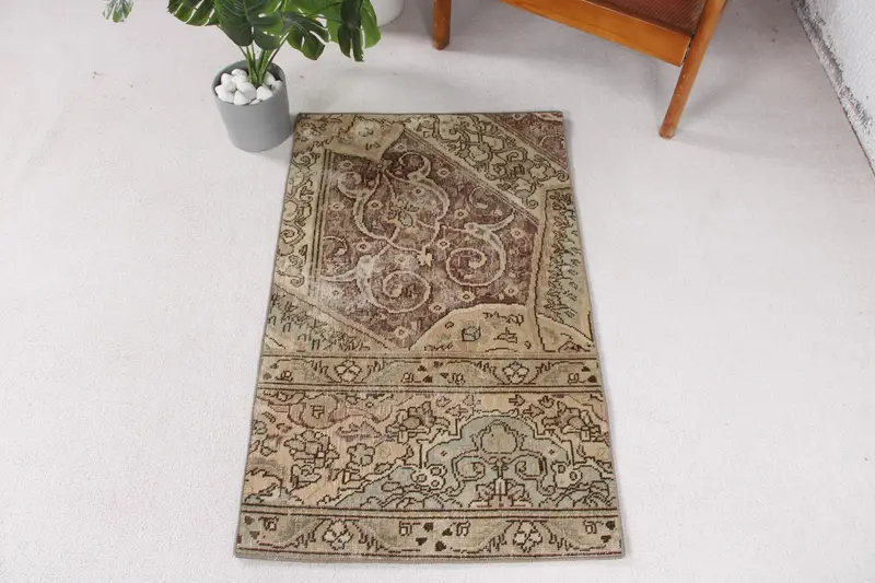 Handmade Green & Purple Rug, 2,1x3,4 ft Polka Dot