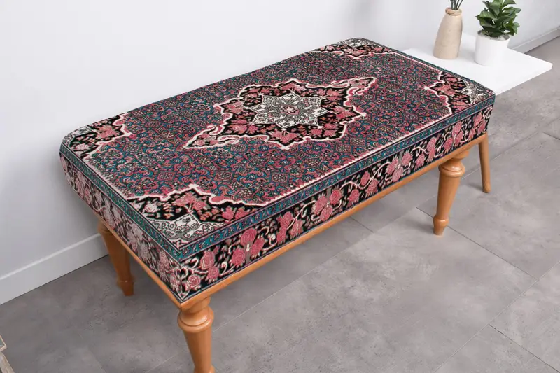 キリム風のウールプーフ、手作りのトルコ製長方形プーフ