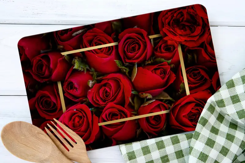 ローズ柄ガラスまな板 高級ゴールドフレーム キッチンの必需品