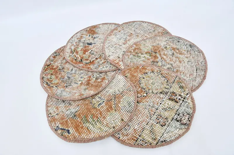 ボヘミアン サークル プレースマット、オレンジ & ベージュ コットン ウール装飾