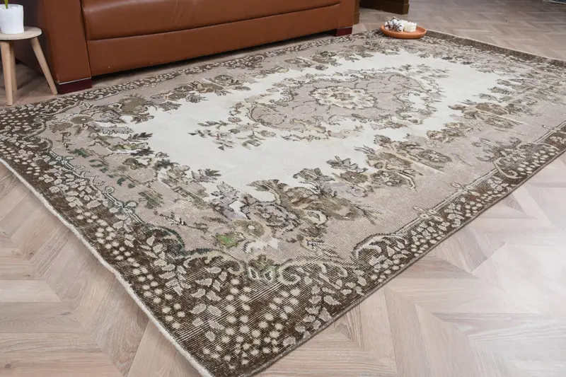 Vintage Büyük Halı, 5.5x9.2 ft Türk Halısı, Kahverengi Bordürlü Yün Halı - 1