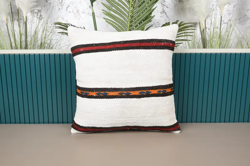 Handgefertigtes gestreiftes Kissen, umweltfreundliches Leinenkissen