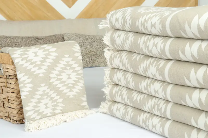 Manta de regalos de boda turca, 84x56 toalla de kilim de algodón, manta tejida, regalos de despedida de soltera, portada de sofá, regalos de dama de honor - 4