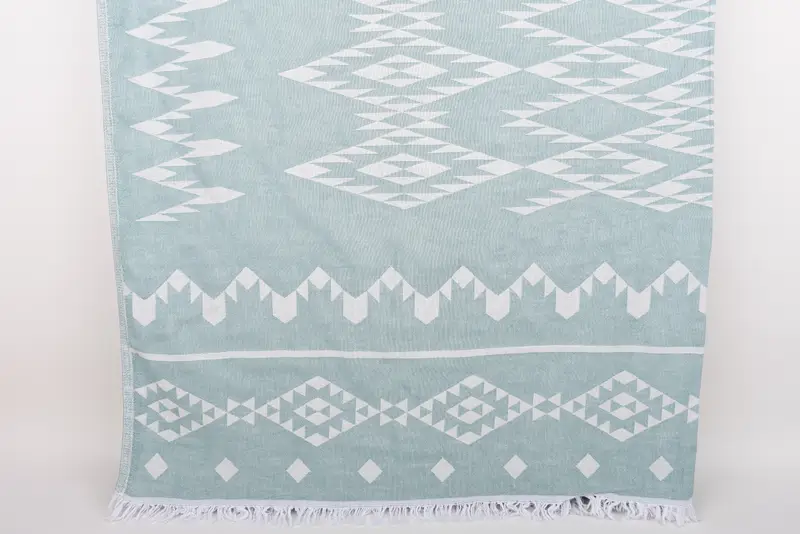 Christmas Gift Woven Throw Blanket, 70x60 Inches, Green Geometric