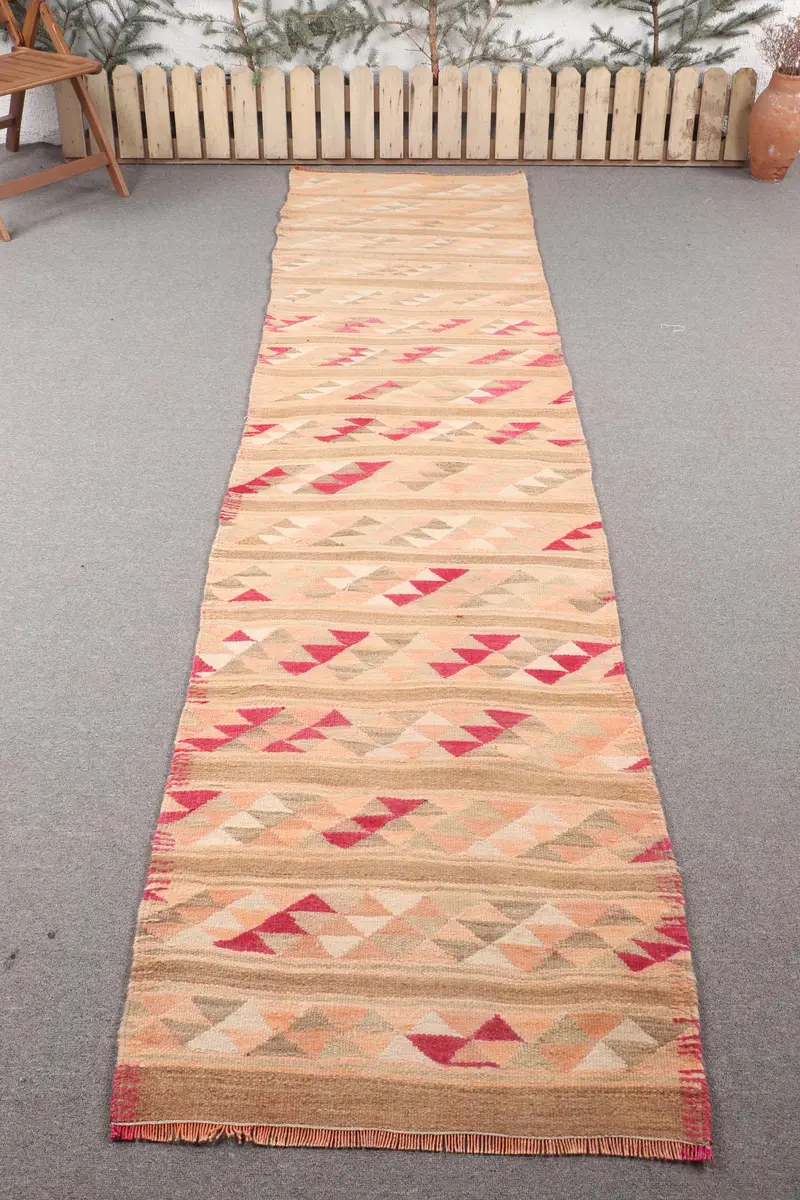 Handmade Beige & Pink Animal Print Rug, 2,6x10,9 ft