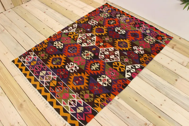 Vintage Türkischer Teppich 3,5x5,1 ft (108x154 cm), Oushak Rot Lila Abstrakter Teppich - 1